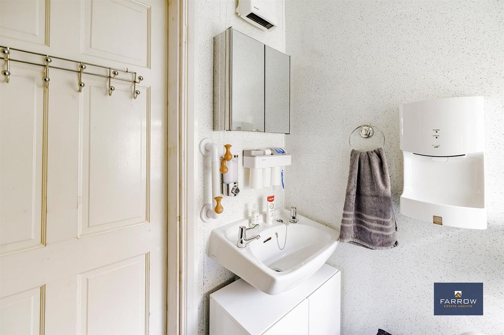 Additional image 11 of 3 bed terraced house for saleSidney Street, Cleethorpes DN35