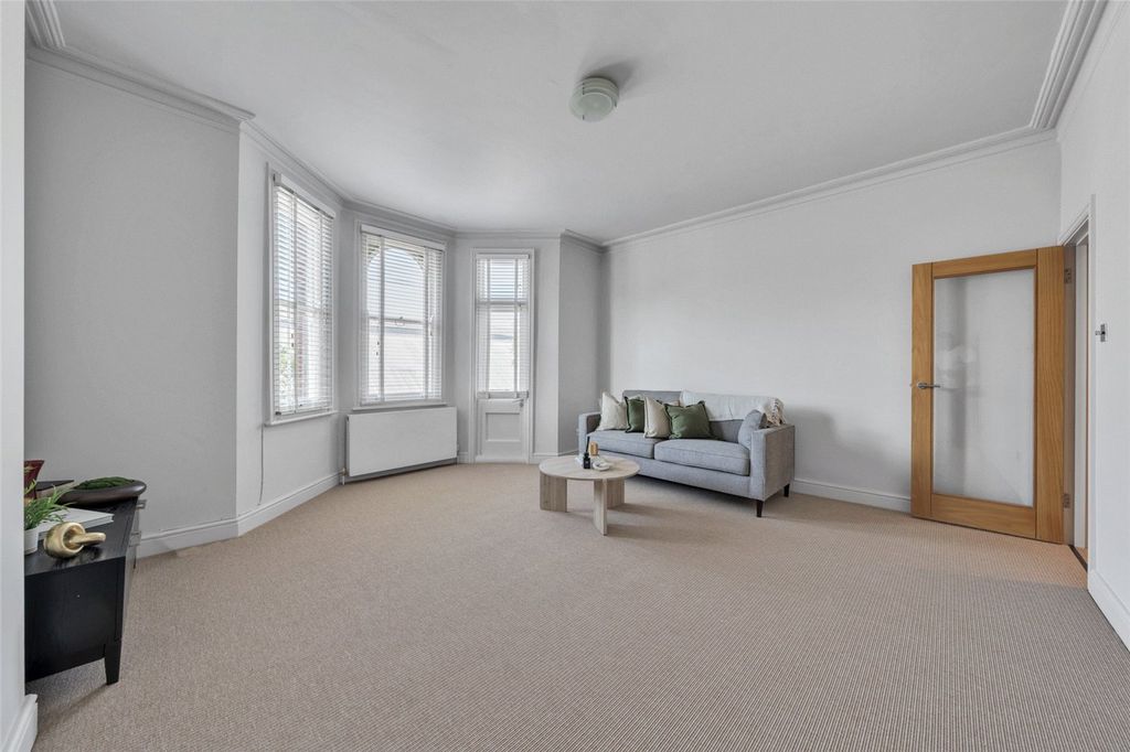 Property photo 1 of 15 Picture No. 06