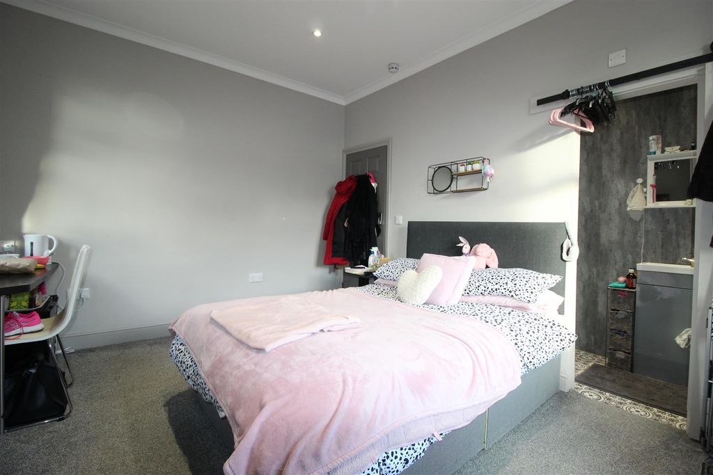 Property photo 2 of 10 Img_7845.Jpg