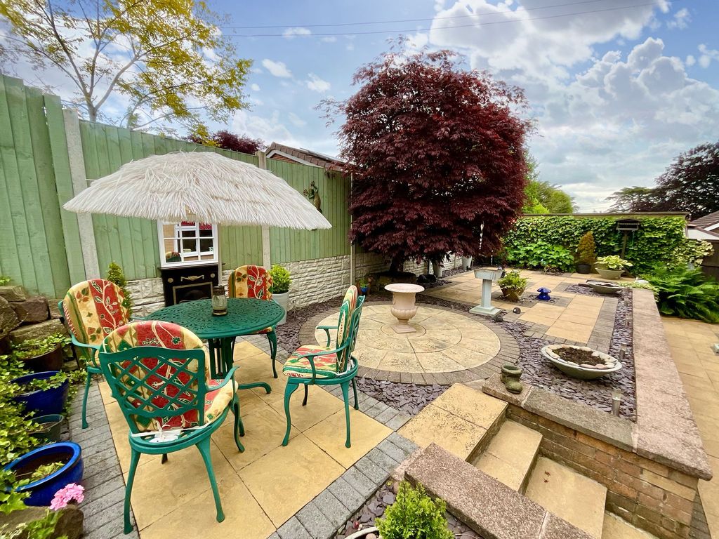 Property photo 3 of 25