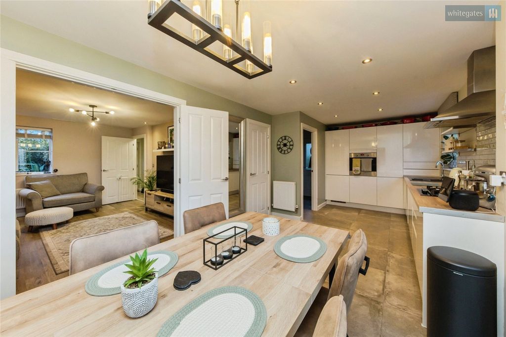 Property photo 2 of 23 Picture No. 08