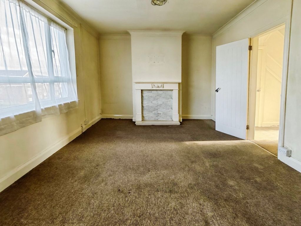 Property photo 2 of 9 5012193