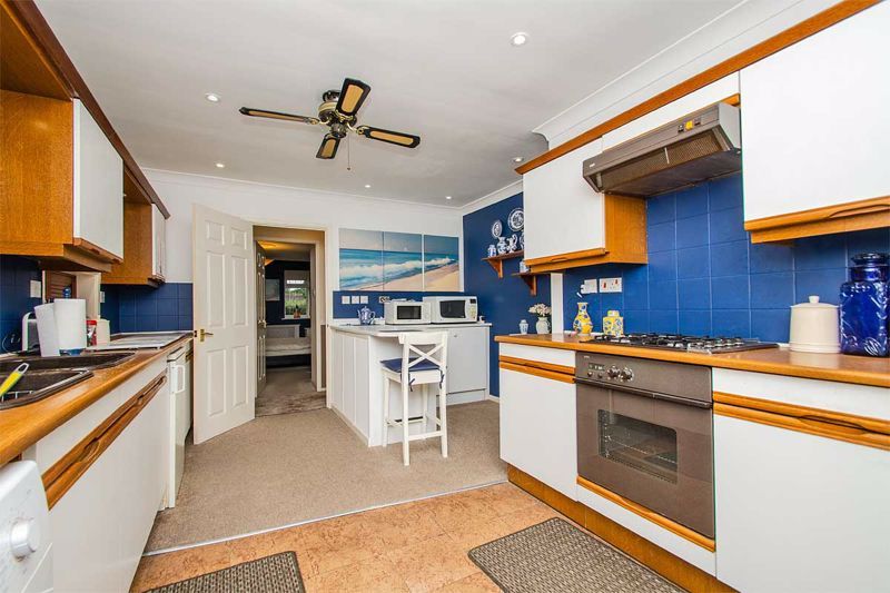 Property photo 3 of 26 Photo 12