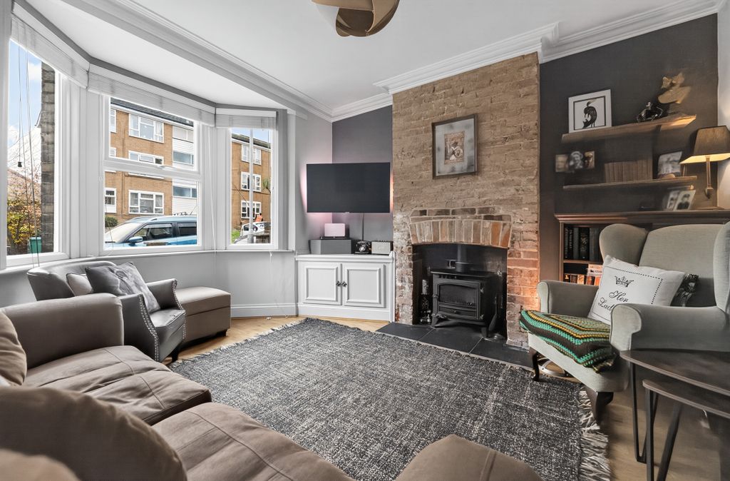 Property photo 3 of 20