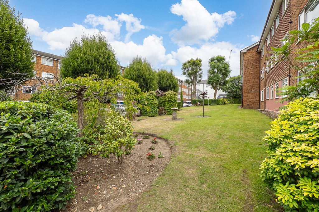 Property photo 3 of 23 Picture No. 25