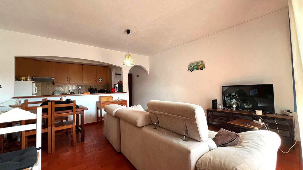 Property photo 1 of 15 Excellent One-Bedroom Apartment, Near Schools, Central Area Close To All Services.