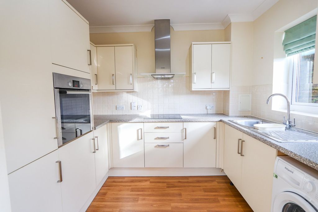 Property photo 3 of 13