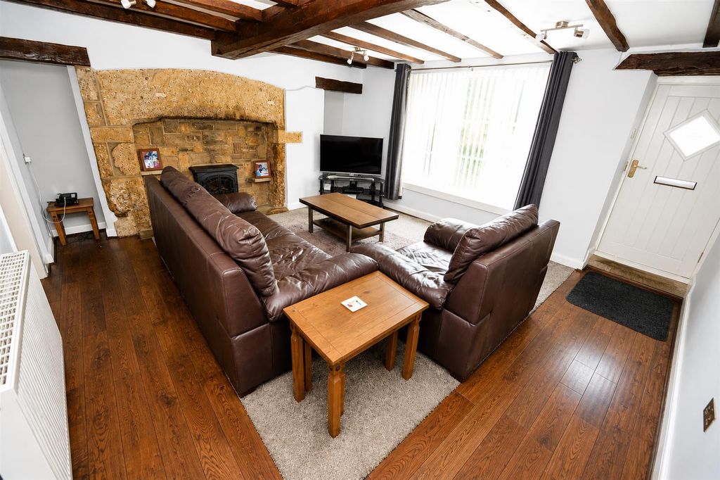 Property photo 2 of 18