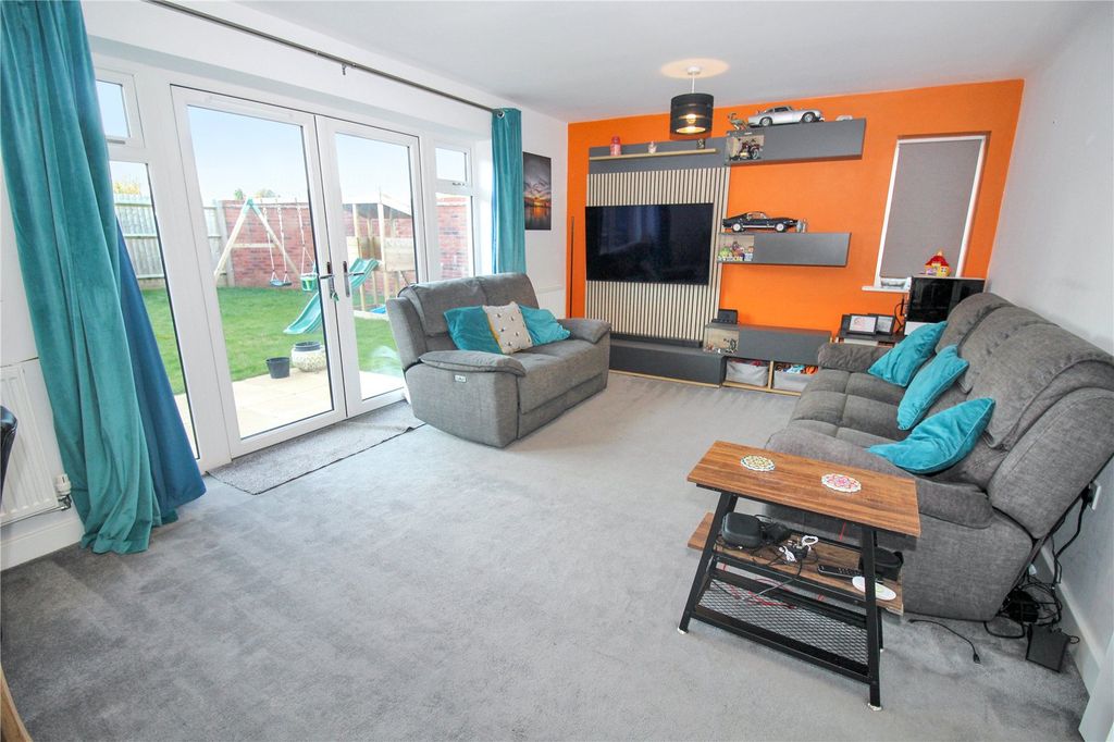 Property photo 2 of 15 Picture No. 06