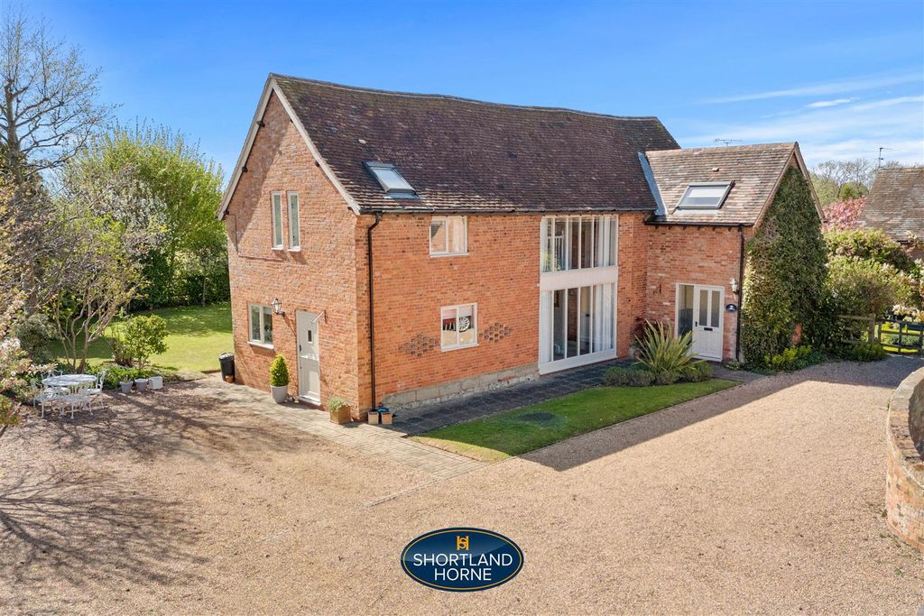 Property photo 1 of 56 Piece Farm Barn, Bubbenhall Wm (66 Of 67).Jpg