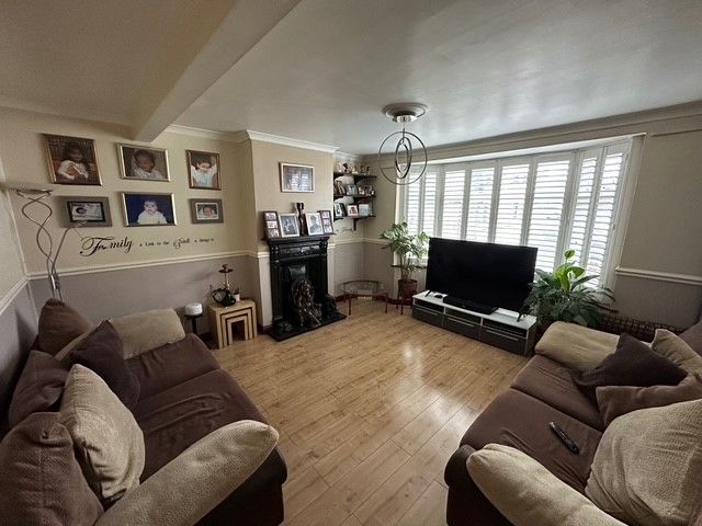 Property photo 2 of 19