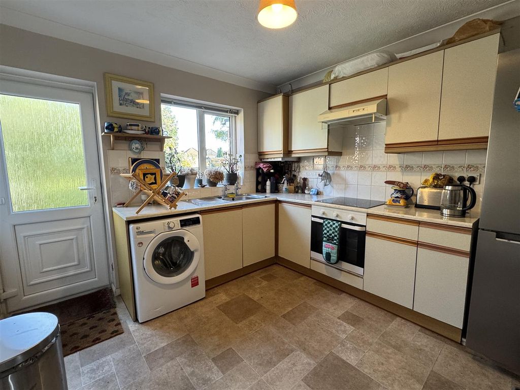 Property photo 3 of 12 Img_1936.Jpg