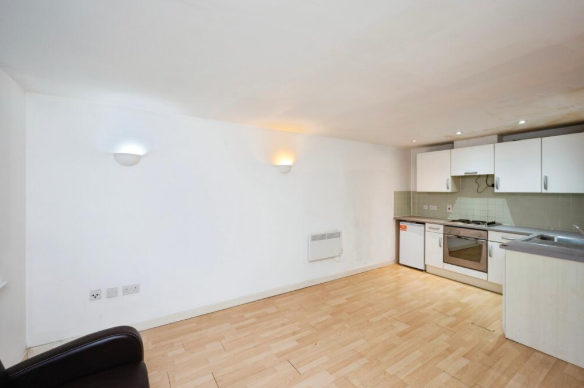 Property photo 2 of 8