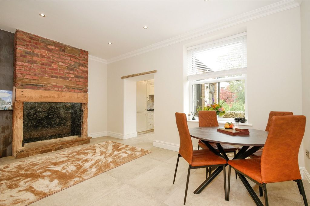 Property photo 2 of 26 Picture No. 08