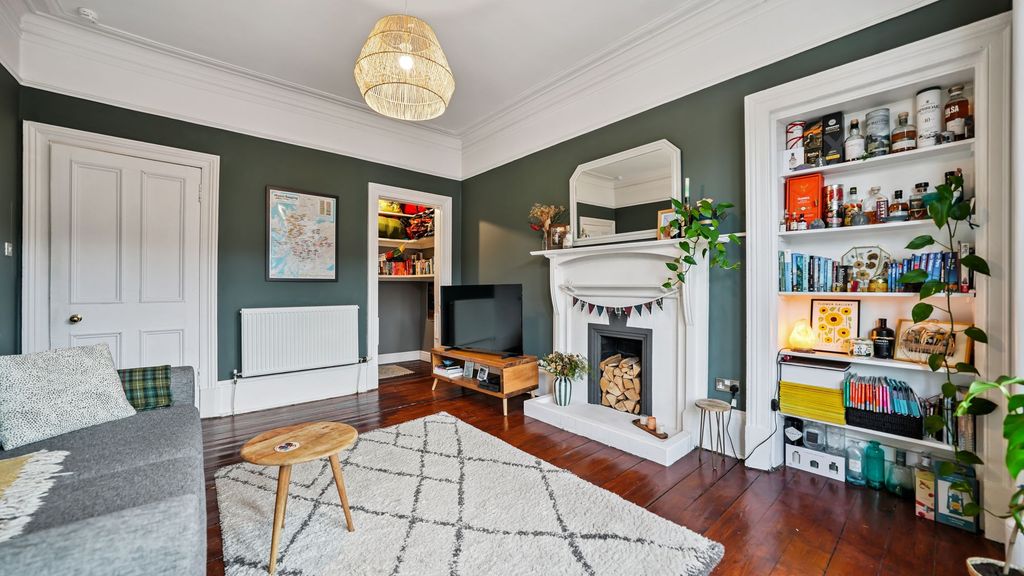 Property photo 3 of 18