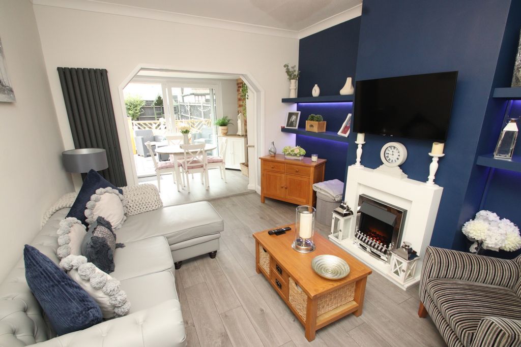 Property photo 2 of 16 Photo 19