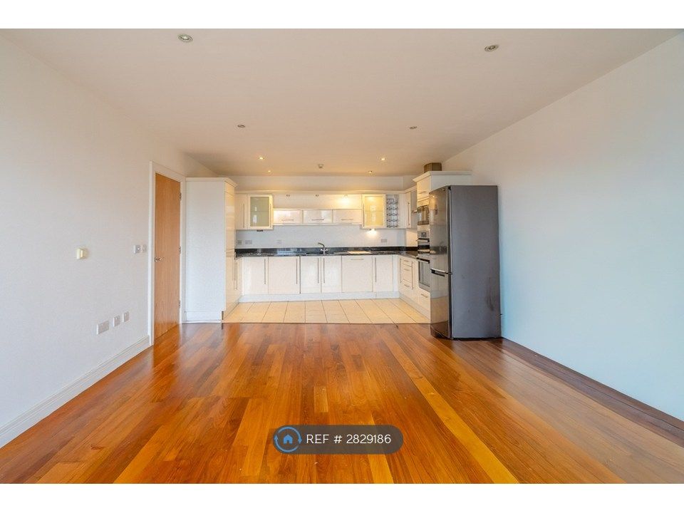 Property photo 2 of 25