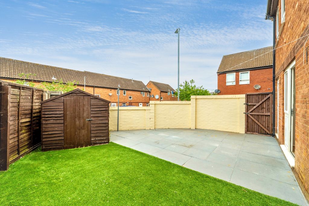 Property photo 3 of 19 106 Beloe Avenue, Norwich, Norfolk, Nr5 9Aq