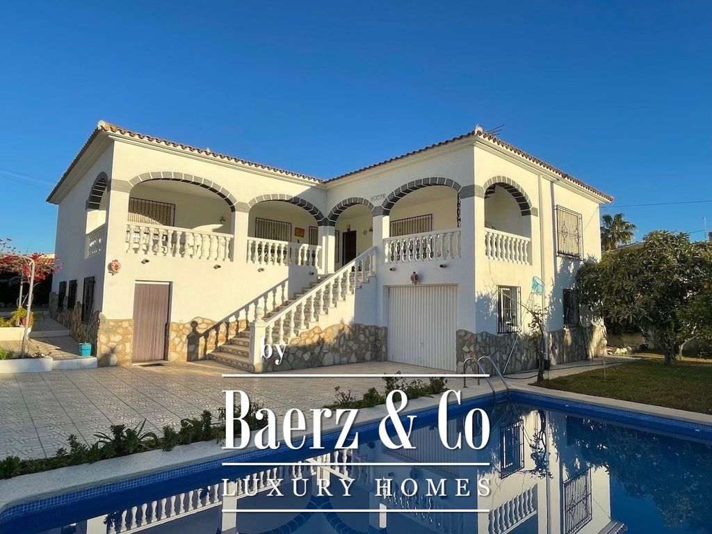 Property photo 1 of 35