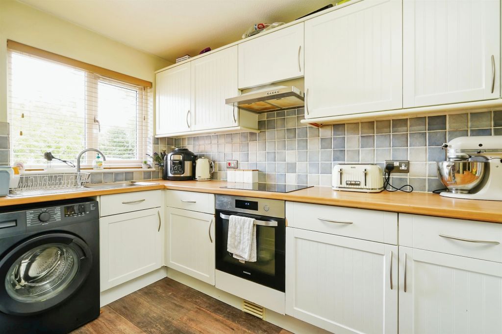 Property photo 3 of 16