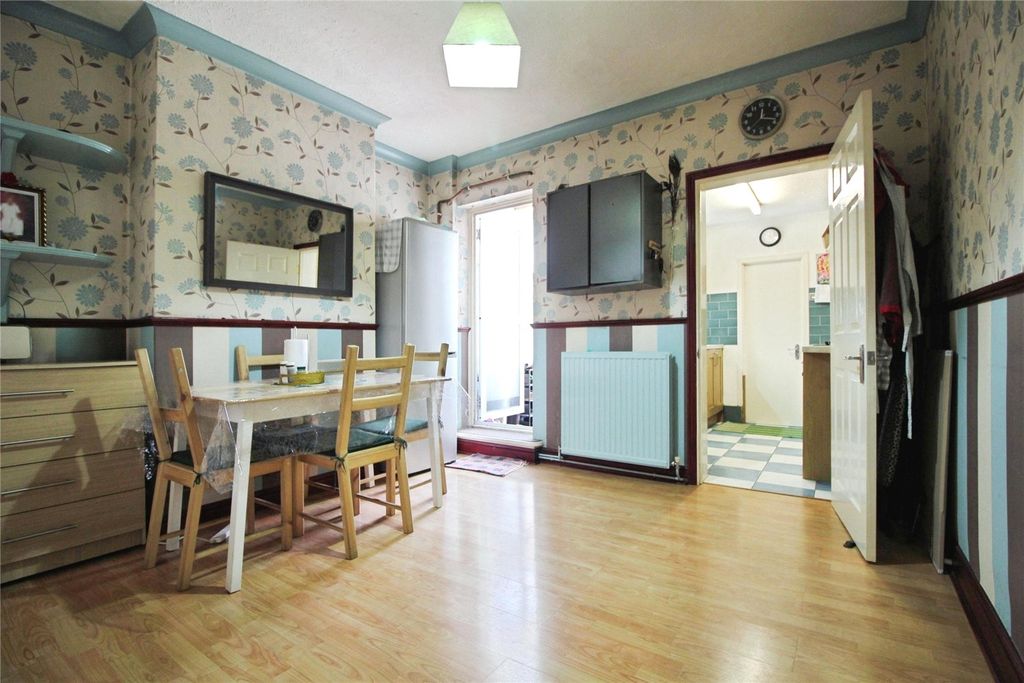 Property photo 3 of 10 Picture No. 08