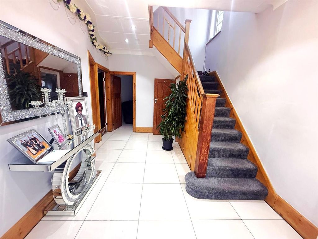 Property photo 3 of 26 Whatsapp Image 2025-12-10 At 15.21.38.Jpeg