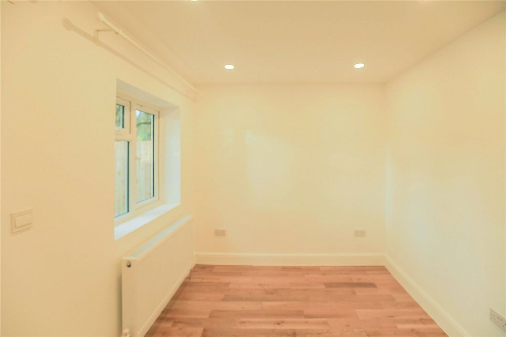 Property photo 3 of 15 Picture No. 13
