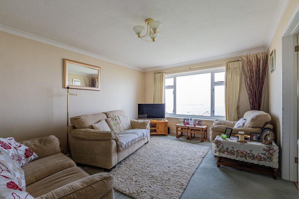 Property photo 3 of 13 2 Vista Court-11.Jpg