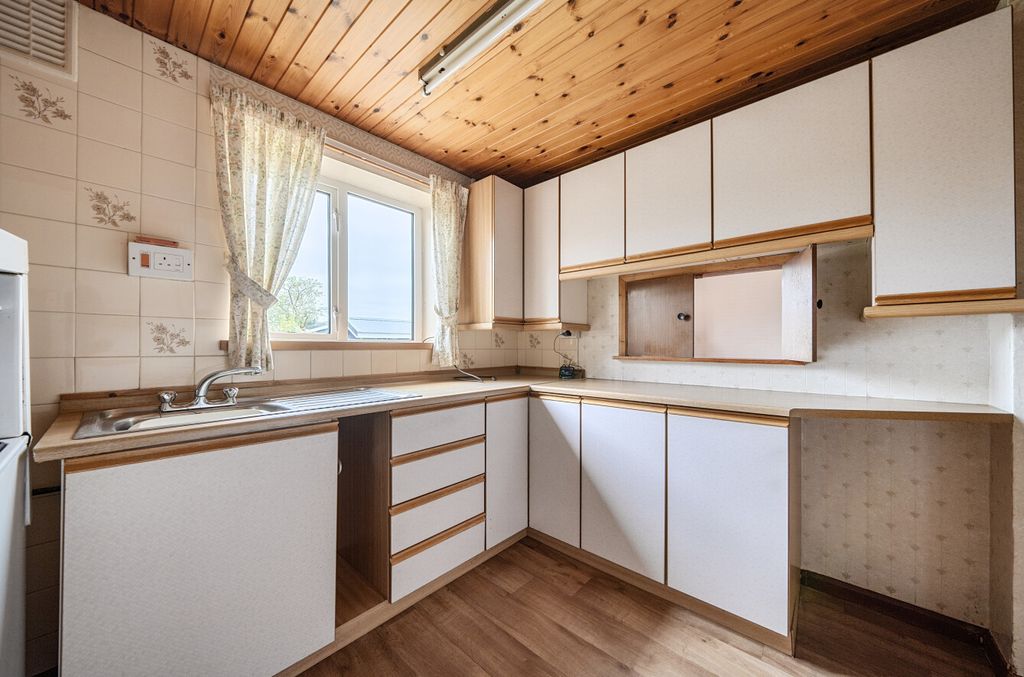 Property photo 2 of 21 1450613-9-69F1090...