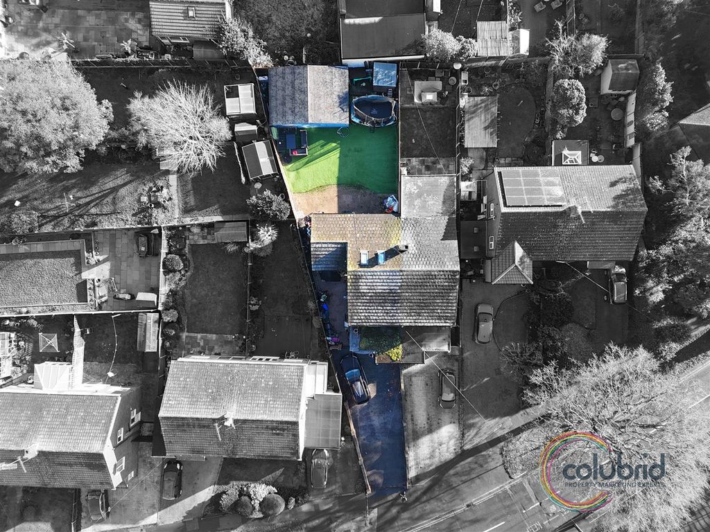 Property photo 2 of 21