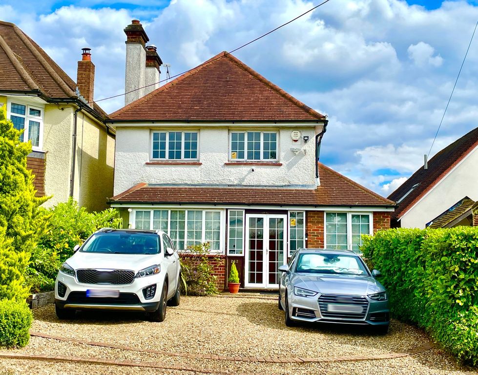 Property photo 1 of 27