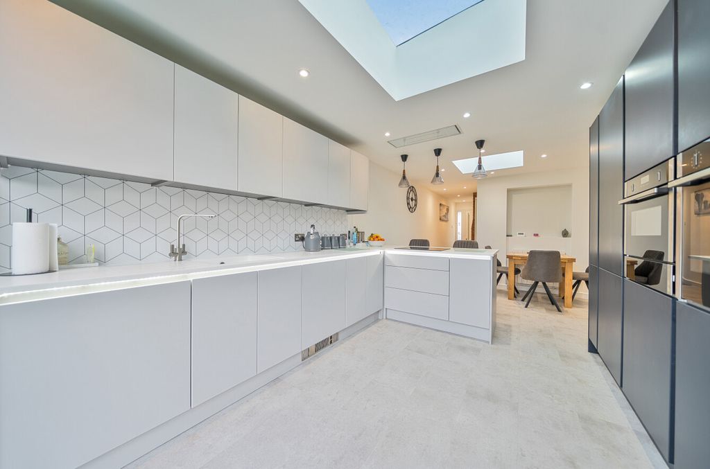 Property photo 3 of 22 1403503-17-69790A...