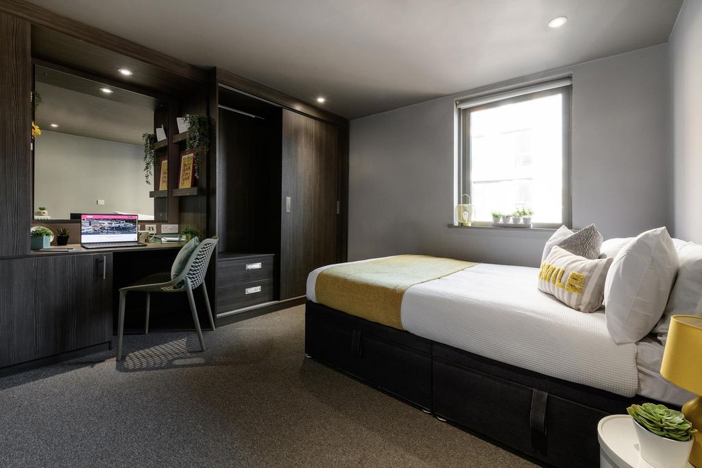 Property photo 1 of 7 Property Photo