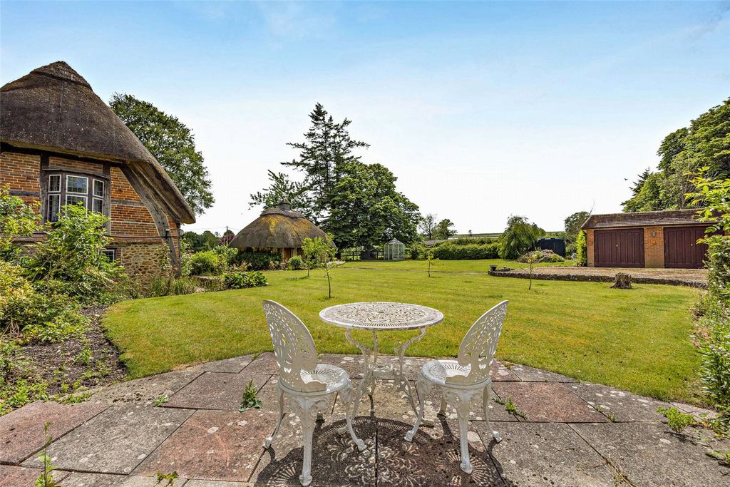 Property photo 3 of 17 Picture No. 27