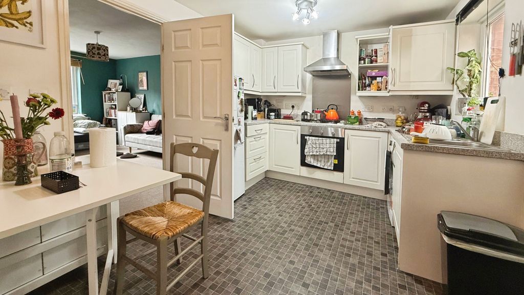 Property photo 2 of 12 Kitchen/Dinning Room