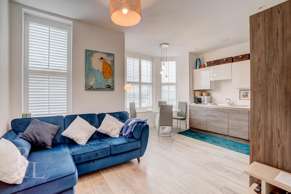 Property photo 2 of 11 Batched (9).Jpg