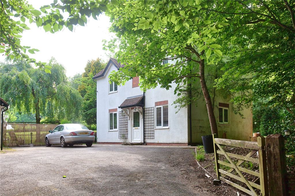 Additional image 28 of 7 bed equestrian for saleThe Grange, Amersham Road, Beaconsfield, Buckinghamshire HP9