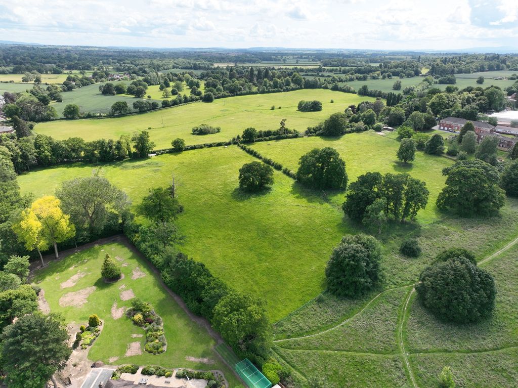 Property photo 1 of 5 Photo 2