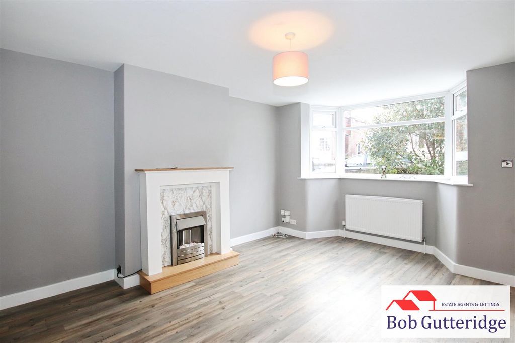 Property photo 2 of 22 Lounge