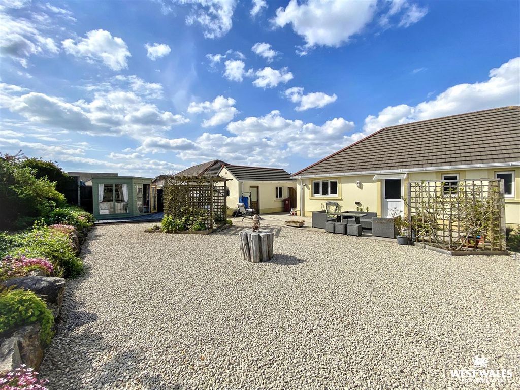 Additional image 5 of 3 bed detached bungalow for saleGibbas Way, Pembroke SA71