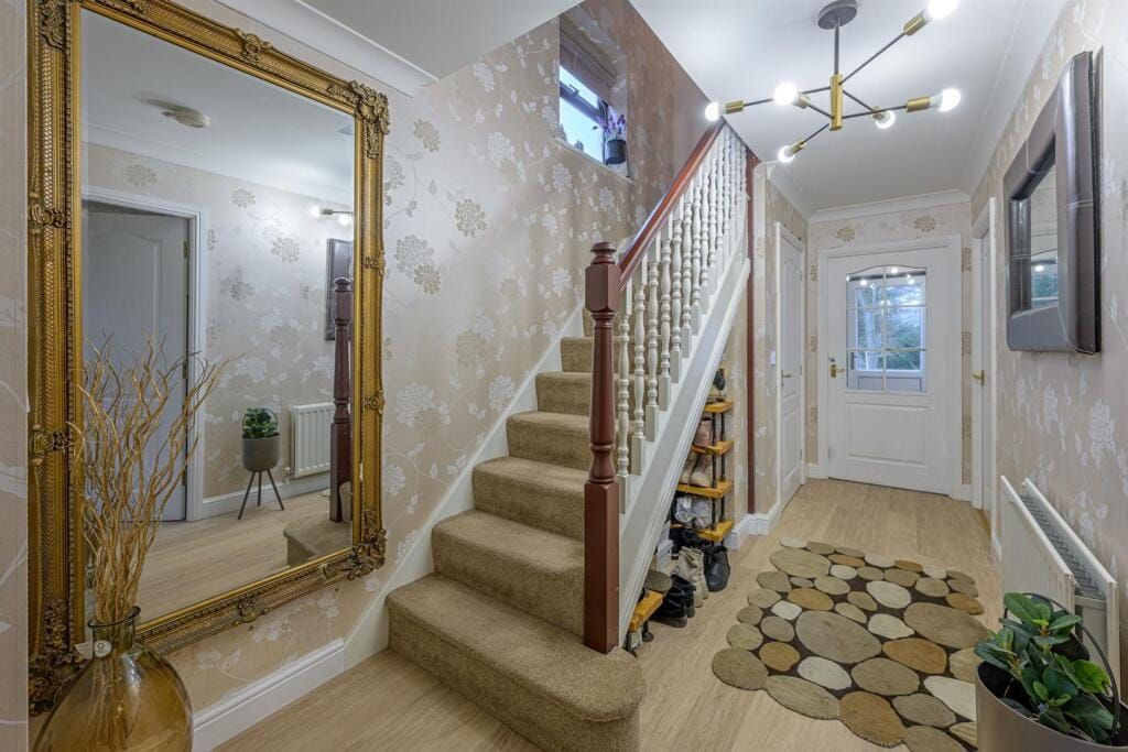 Property photo 2 of 24