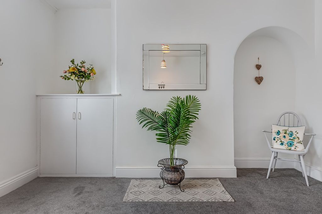 Property photo 3 of 20 Picture No. 04