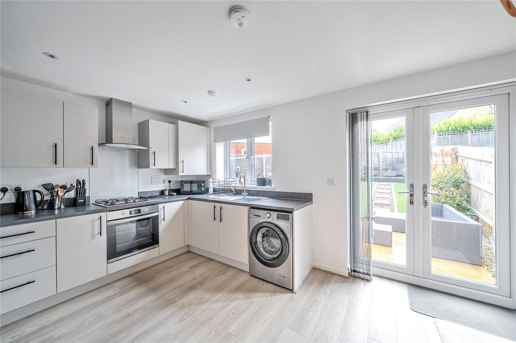 Property photo 2 of 14 Picture No. 04