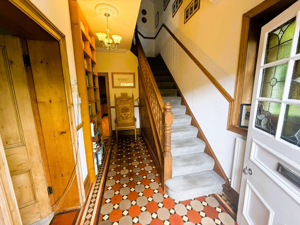 Property photo 3 of 36