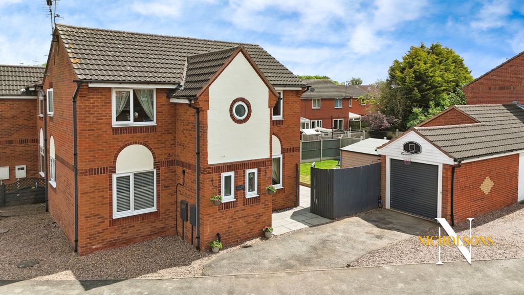Property photo 1 of 23 4212341