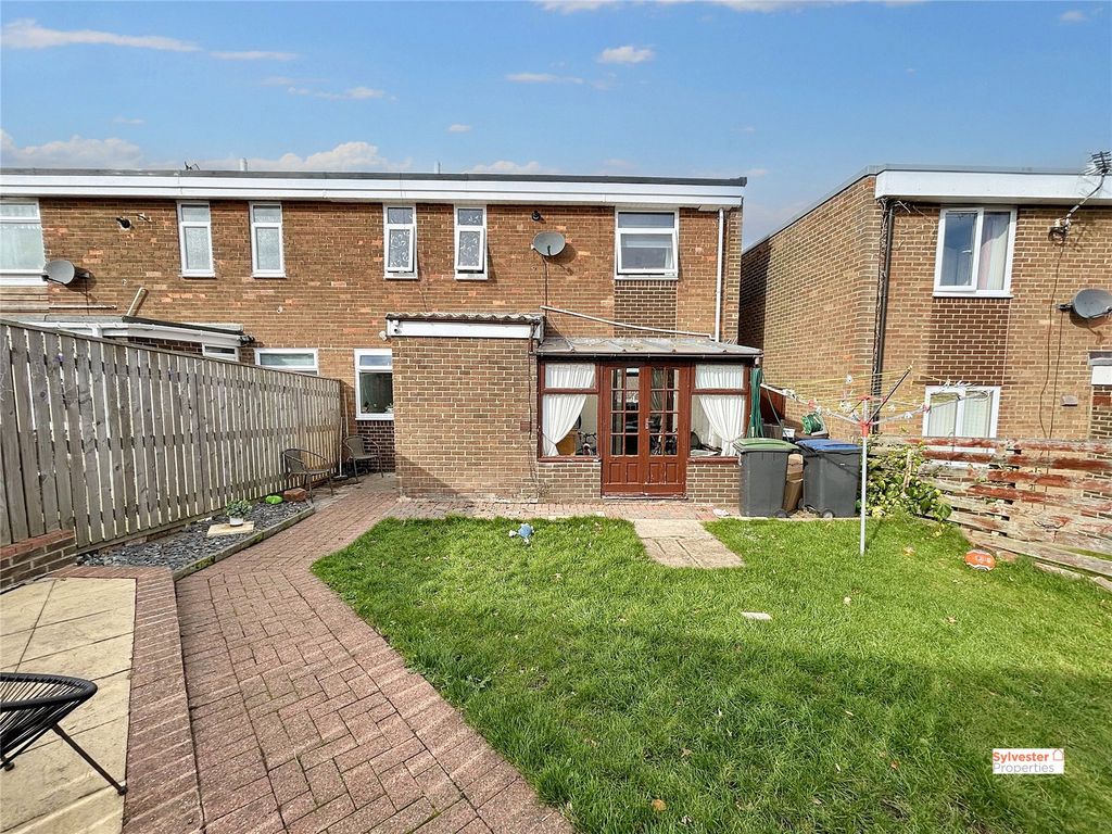 Property photo 2 of 20 Picture No. 05