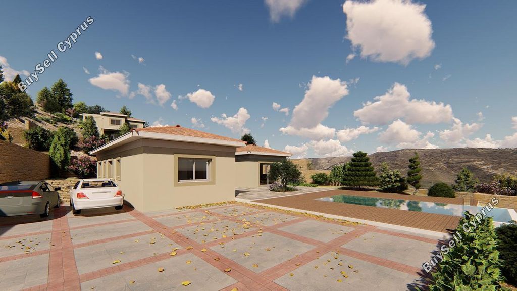 Property photo 1 of 1