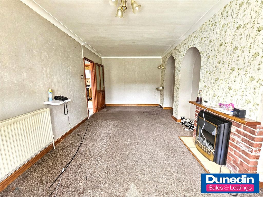 Property photo 3 of 16 Picture No. 15