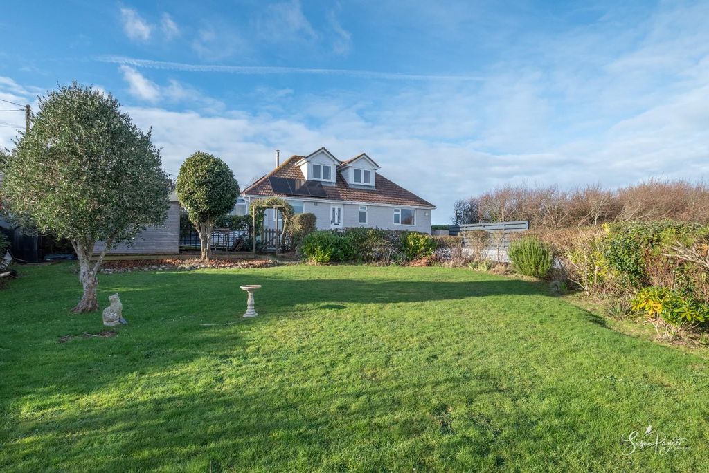 Property photo 1 of 39 Welcome To Hillcroft