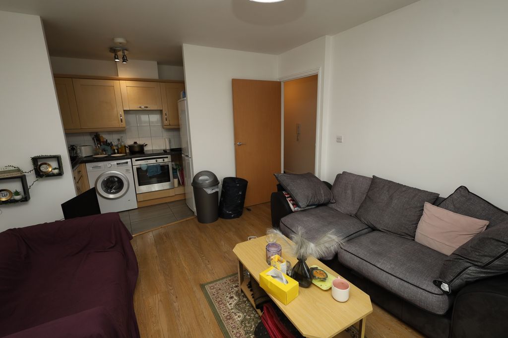 Property photo 3 of 13 Image 2